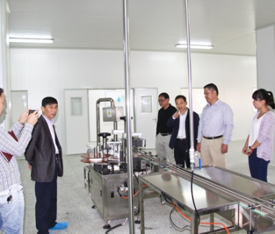 仙客來公司榮獲首批“國家林業(yè)重點龍頭企業(yè)”授牌儀式在仙客來公司舉行