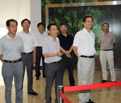 江西省科技廳副廳長羅瑩一行蒞臨仙客來公司考察省級工程技術(shù)研究開發(fā)中心建設(shè)